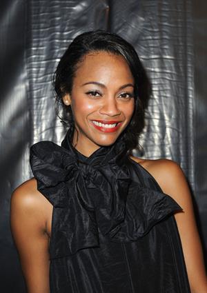 Zoe Saldana Louis Vuitton Collection during Paris Fashion Week October 7, 2009   