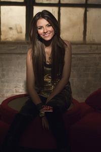 Victoria Justice fst 'Freak the Freak Out' music video set stills 2010 