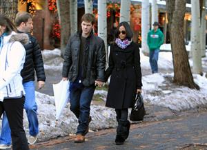 Zoe Saldana - Enjoyed a stroll with her boyfriend Keith Britton in Aspen, Colorado Dec 21, 2010 