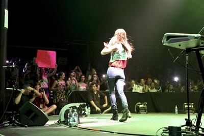Victoria Justice video 2012 South Shore Music Circus 8/15/12 