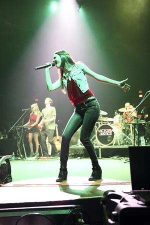 Victoria Justice video 2012 South Shore Music Circus 8/15/12 