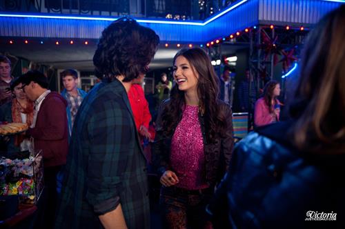 Victoria Justice Victorious Season 3 Episode 19 'Tori fies Beck and Jade' stills 