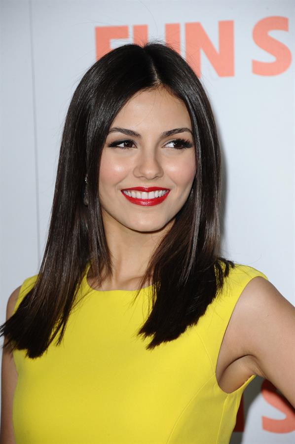 Victoria Justice at the  Fun Size  premiere in LA 10/25/12