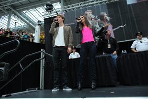 Victoria Justice screening of Fun Size at Mall of America 10/20/12 