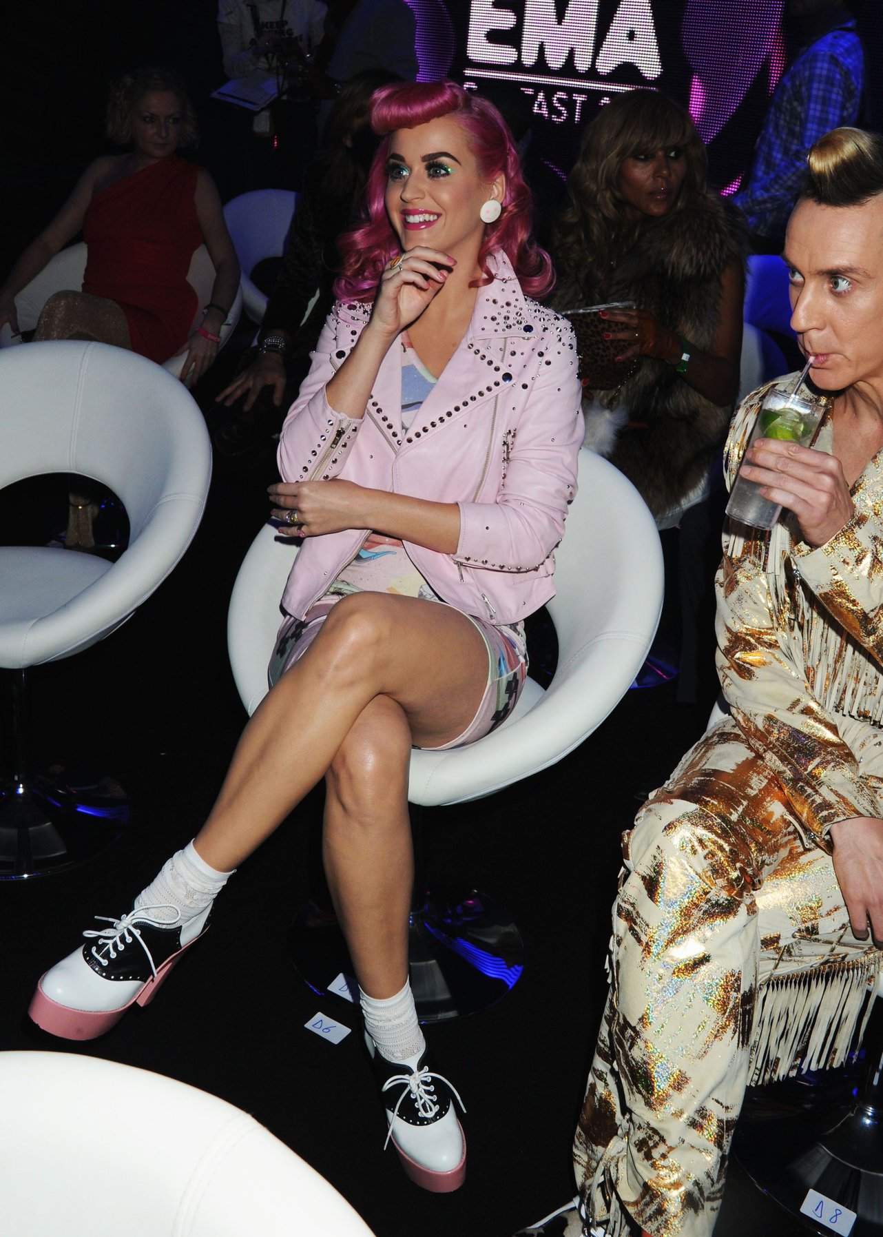 Katy Perry - 2011 MTV European Music Awards 11/6/11  