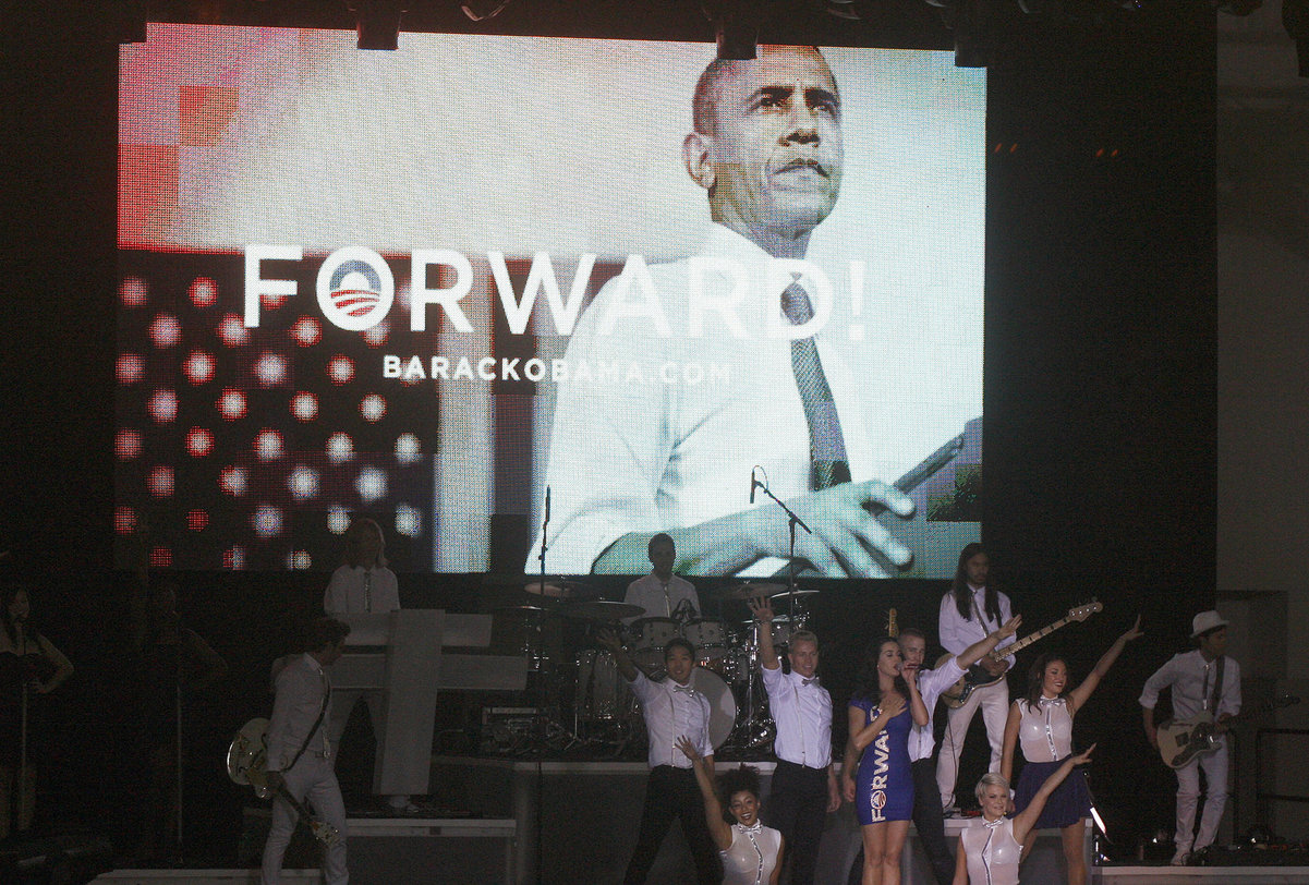 Katy Perry performs at a campaign rally for President Obama in Milwaukee 11/3/12