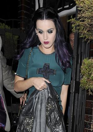 Katy Perry - Leaves The Dove pub in London. June 6, 2012
