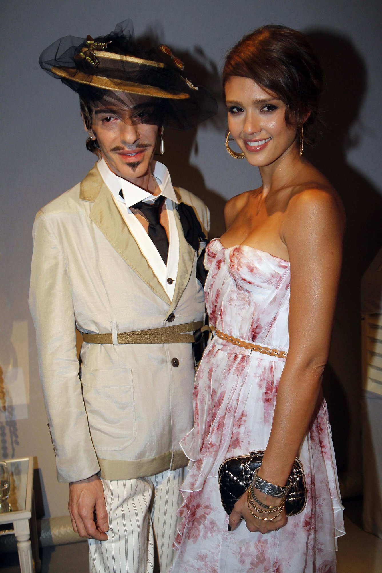 Jessica Alba at Christian Dior show during Paris fashion week 5-7-2010