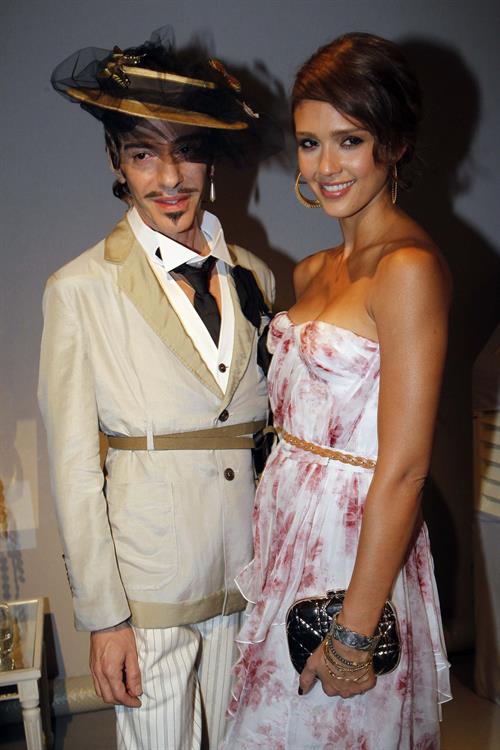 Jessica Alba at Christian Dior show during Paris fashion week 5-7-2010