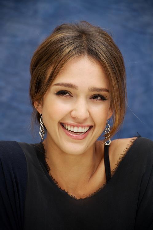 Jessica Alba Machete press conference portraits in Beverly Hills on August 27, 2010