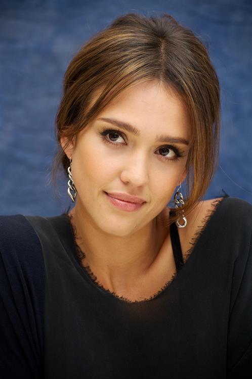 Jessica Alba Machete press conference portraits in Beverly Hills on August 27, 2010