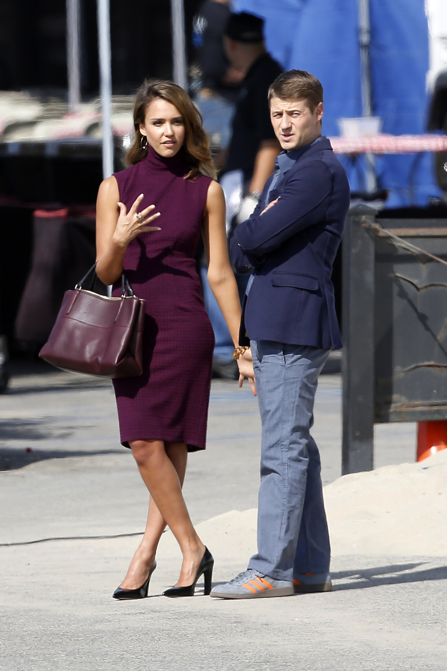 Jessica Alba “How to Make Love Like an Englishman” set candids in Los Angeles, November 4, 2013 