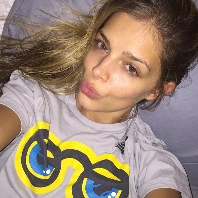 Danielle Knudson taking a selfie