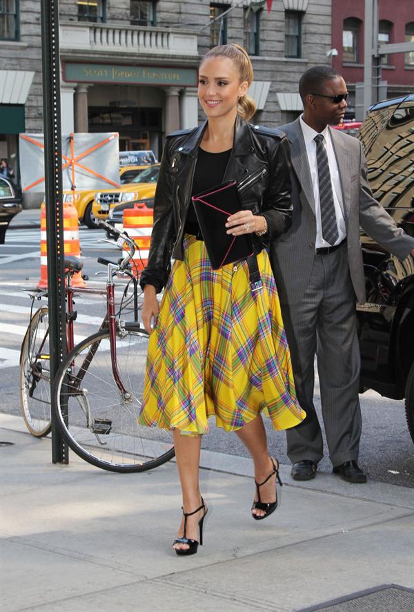 Jessica Alba - Arrives at her hotel in NYC - September 13, 2012