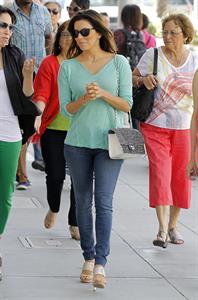 Eva Longoria Goes shoe shopping in Beverly Hills (May 23, 2013) 