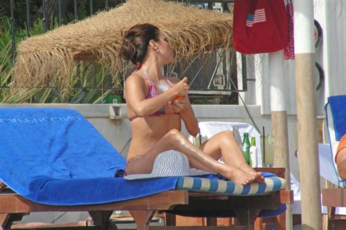 Eva Longoria Wearing a bikini on holiday in Marbella 04.08.13 