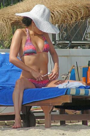 Eva Longoria Wearing a bikini on holiday in Marbella 04.08.13 