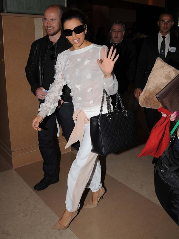 Eva Longoria - Arrives in Cannes (16.05.2013) 