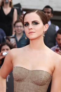 Emma Watson - Harry Potter and the Deathly Hallows Premiere in New York City, July 11, 2011