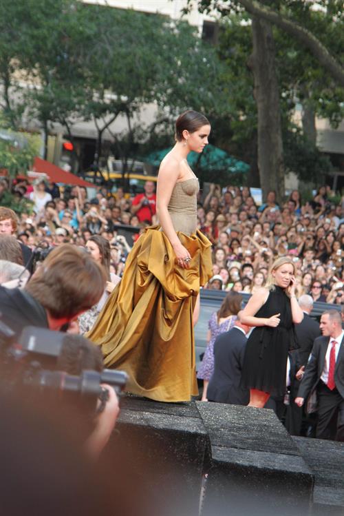 Emma Watson - Harry Potter and the Deathly Hallows Premiere in New York City, July 11, 2011