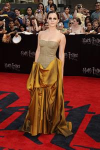 Emma Watson - Harry Potter and the Deathly Hallows Premiere in New York City, July 11, 2011