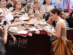 Emma Watson - Harry Potter and the Deathly Hallows Premiere in New York City, July 11, 2011
