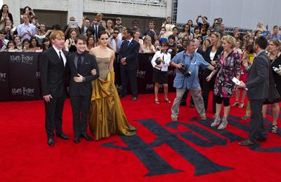 Emma Watson - Harry Potter and the Deathly Hallows Premiere in New York City, July 11, 2011