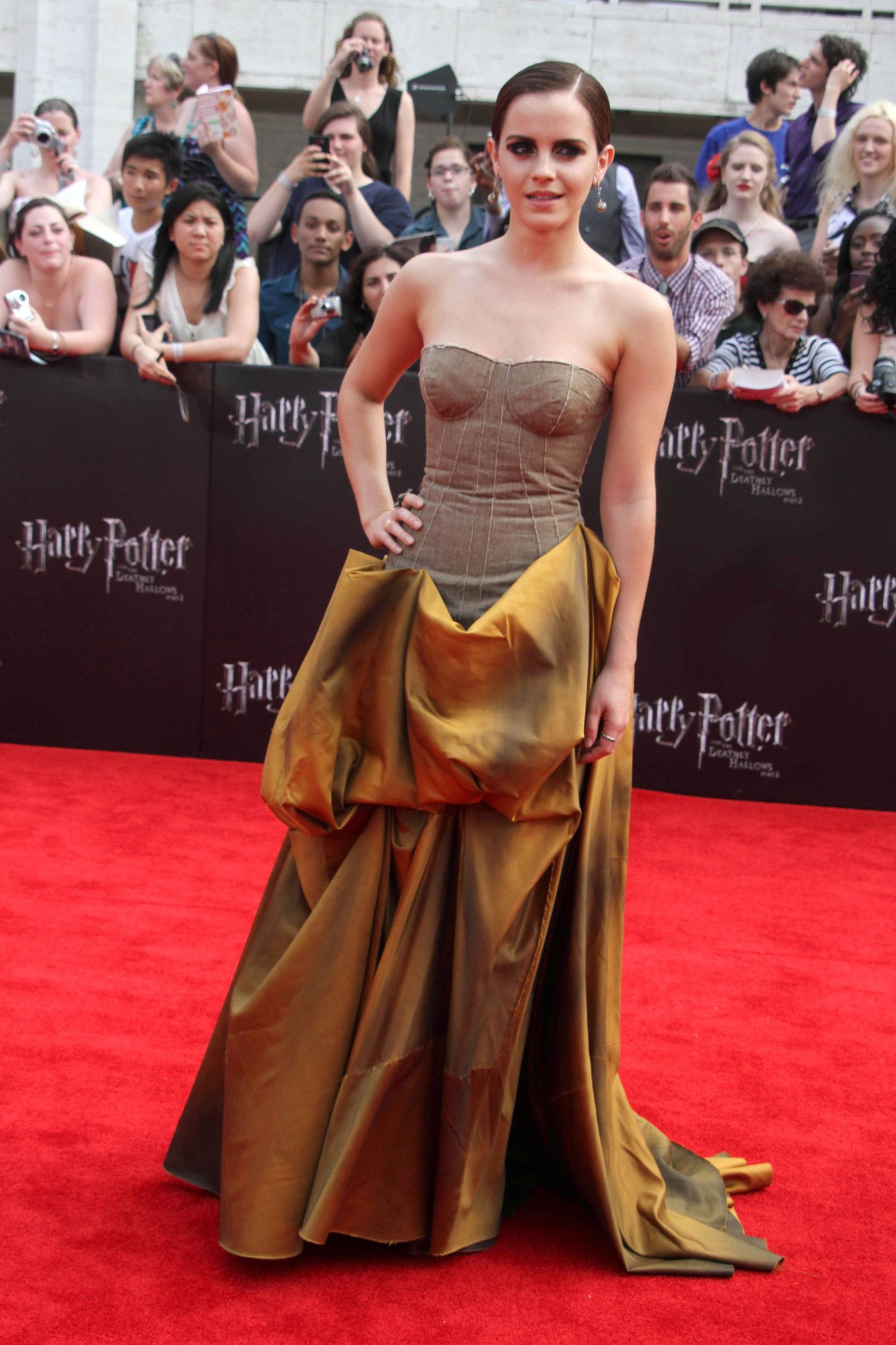 Emma Watson - Harry Potter and the Deathly Hallows Premiere in New York City, July 11, 2011