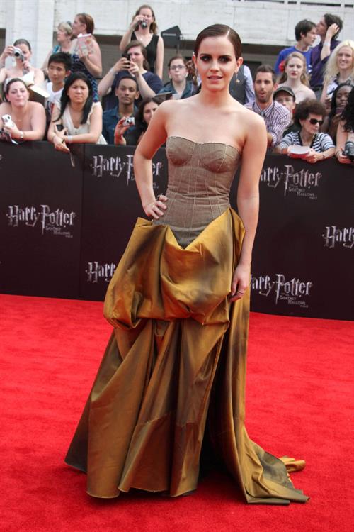 Emma Watson - Harry Potter and the Deathly Hallows Premiere in New York City, July 11, 2011