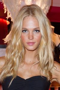 Erin Heatherton at the Victorias Secret store opening at Plaza Las Americas 16.11.2011 