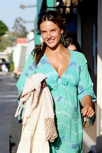 Alessandra Ambrosio shopping at Planet Blue in Malibu
