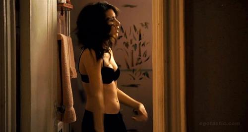 Emma Roberts in Twelve