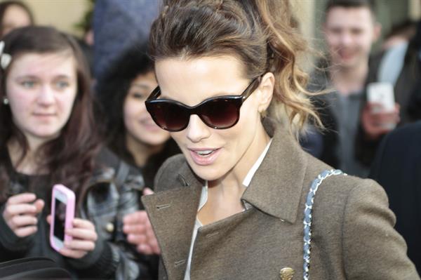 Kate Beckinsale out side her hotel in London, UK - February 20-2013 