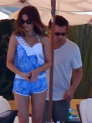 Kate Beckinsale wearing a bikini on vacation in Mexico August 22, 2013 