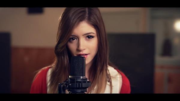 Chrissy Costanza