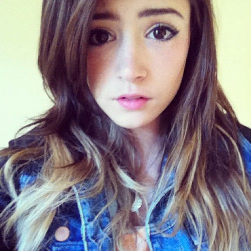 Chrissy Costanza taking a selfie