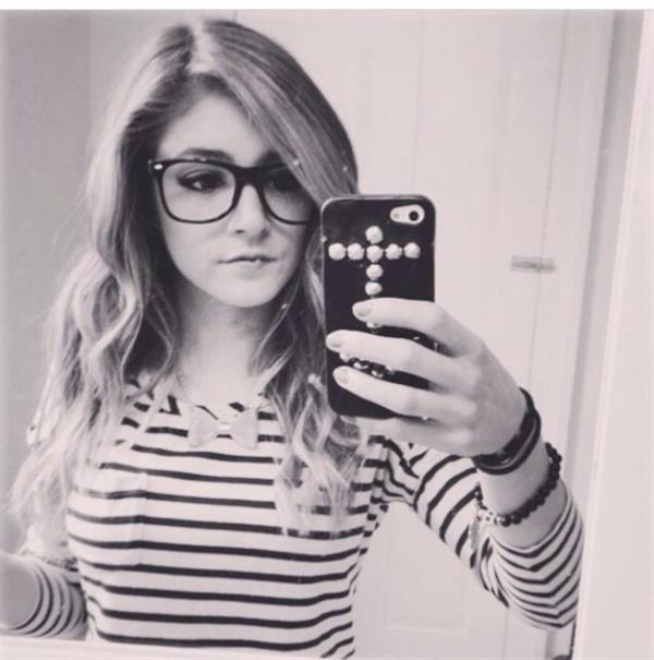 Chrissy Costanza taking a selfie