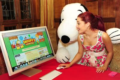 Ariana Grande Valentine Twitter party in Los Angeles 08-02-2012 