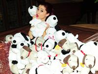 Ariana Grande Valentine Twitter party in Los Angeles 08-02-2012 