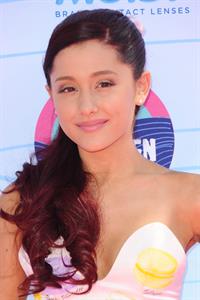 Ariana Grande - 2012 Teen Choice Awards in Universal City (July 22, 2012)