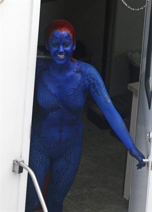 Jennifer Lawrence s On the Set of X-Men: Days of Future Past - Montreal, Canada (May 31, 2013) 