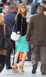 Jennifer Lawrence Arriving at the Jimmy Kimmel Live (January 31, 2013) 