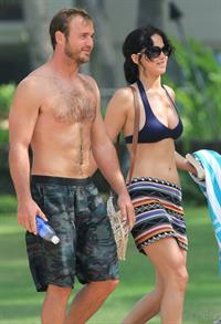 Jennifer Lawrence bikini candids in Hawaii 11/22/12 