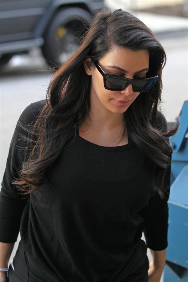 Kim Kardashian - Heads to the gym in LA (29.01.2013)