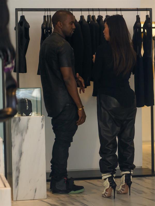 Kim Kardashian and Kanye West walk around SoHo in New York City 