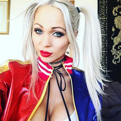 Krystal Dawson taking a selfie