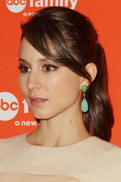 Troian Bellisario