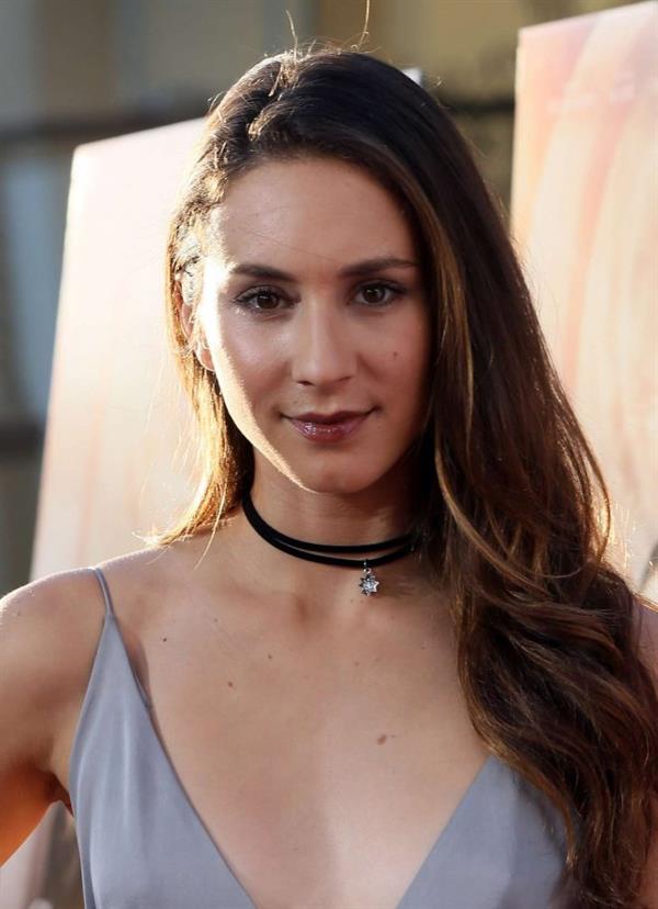 Troian Bellisario