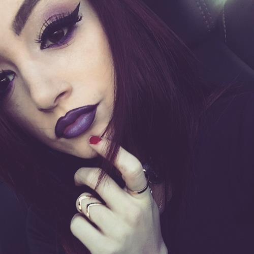 Chrissy Costanza taking a selfie