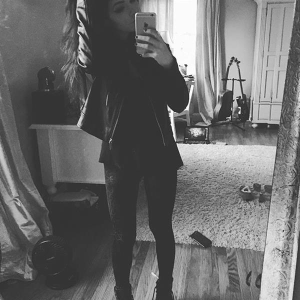 Chrissy Costanza taking a selfie